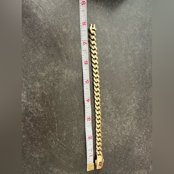 18k real gold bracelet size 8 inches (SOLD) - Picture 2 of 2